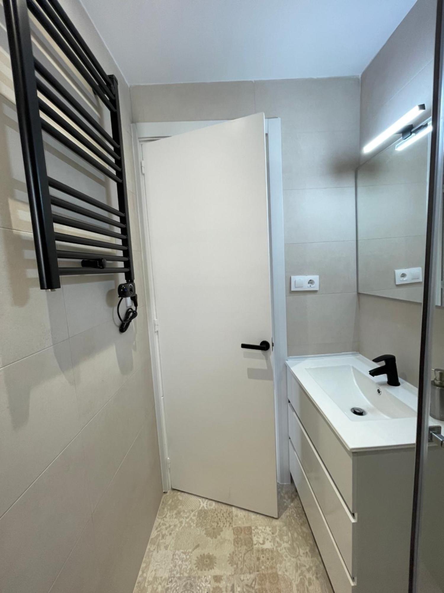 Barri Vell 4 Apartment Манреса Екстериор снимка