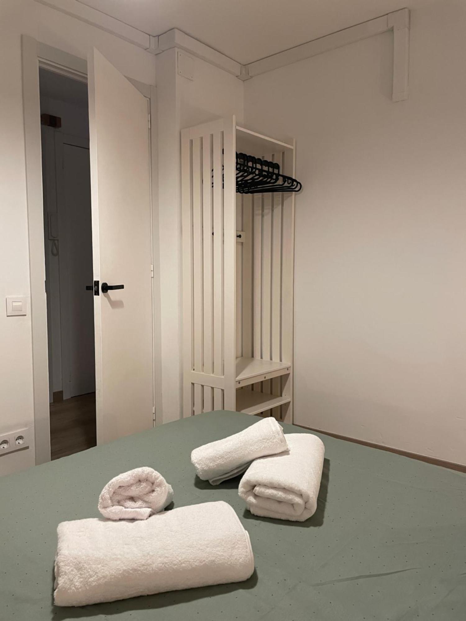 Barri Vell 4 Apartment Манреса Екстериор снимка